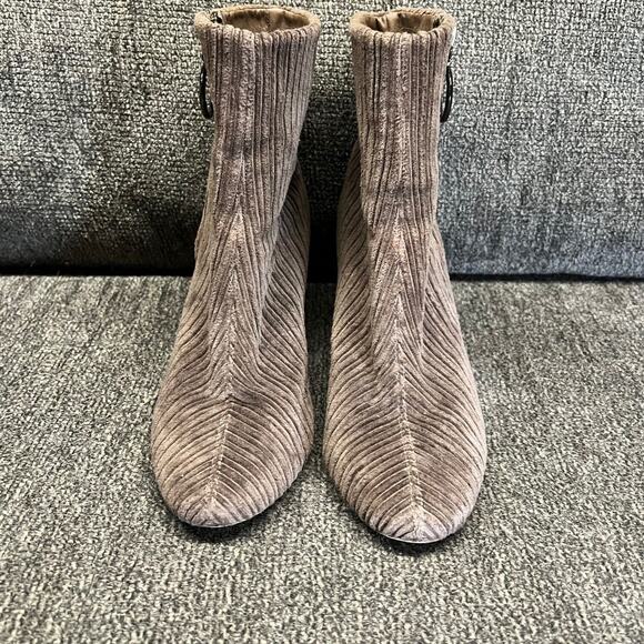 Sbicca Corduroy Ankle Boots Womens 7.5 Taupe Brown Side Zip Retro Groovy Hippie - Picture 3 of 12